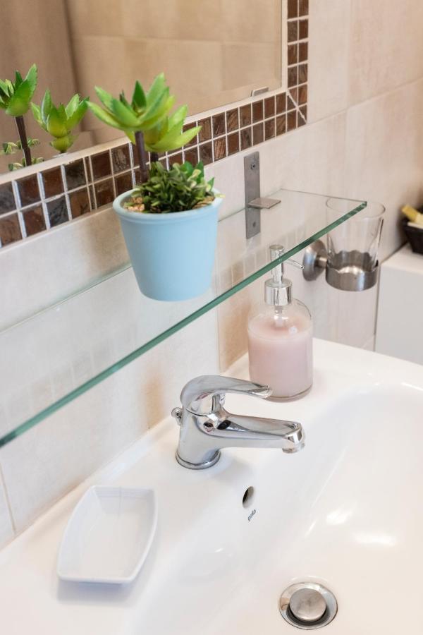 Apartament Peristeridi *